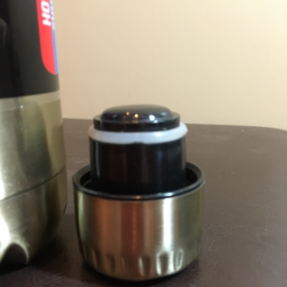 NWT Double Stainless Steel Bottle Hot or Cold - Picture 4 of 7